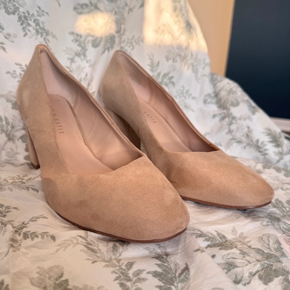 Nude block heels, women's 10